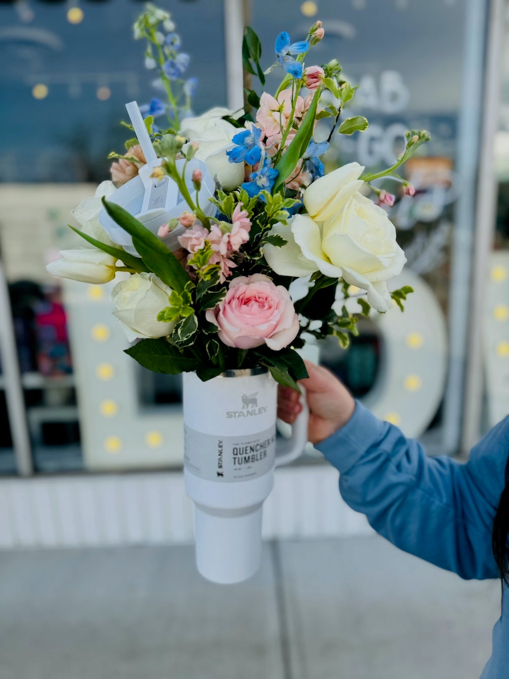 Break the Mold: 6 Unusual Flower Arrangements That Will Make Your Delivery Unforgettable