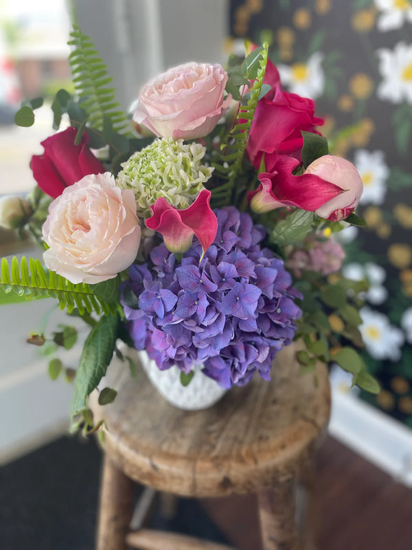 XOXO Flower Arrangement – Hugs & Kisses Floral Bouquet