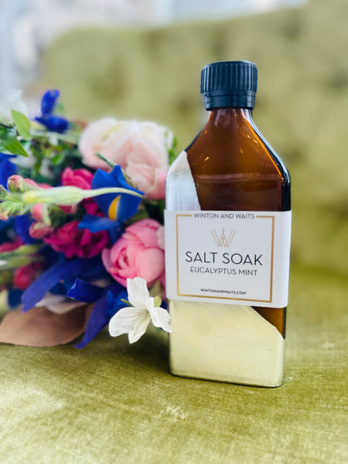 Bouquet and Bath Salt Soak Gift Set