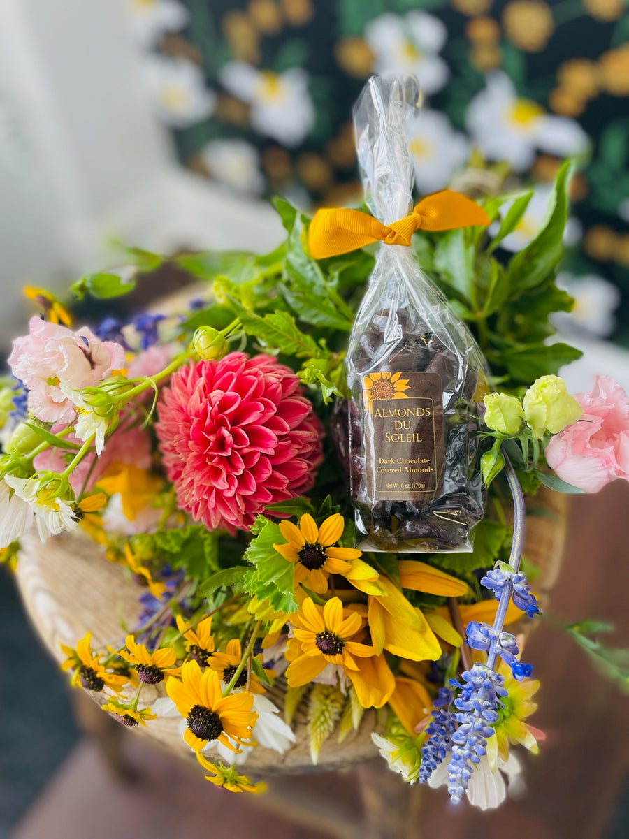 Bouquet & Chocolate Covered Almonds