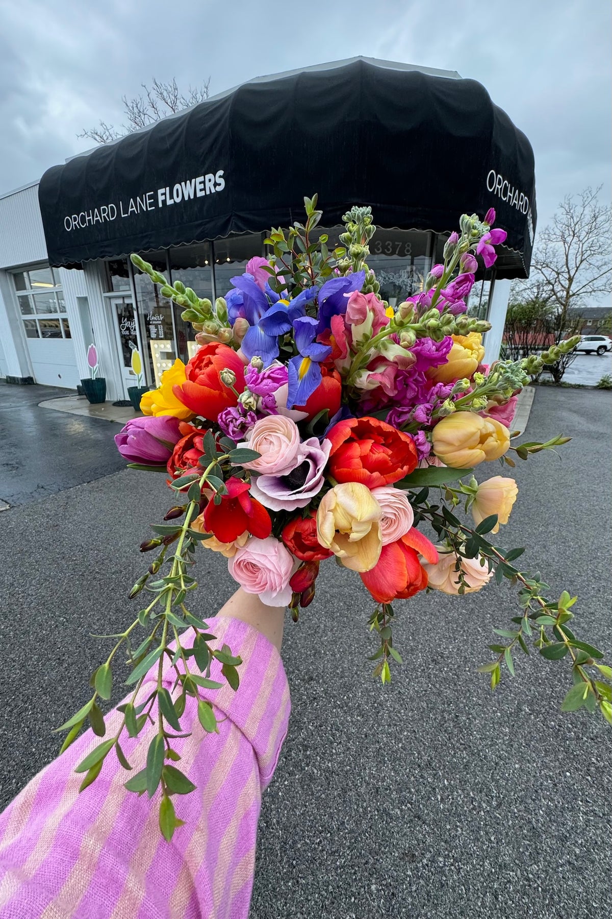 Graduation Flower Pickup Columbus Ohio | Rosie Bouquet Graduation Flower Pickup Columbus Ohio | Rosie Bouquet