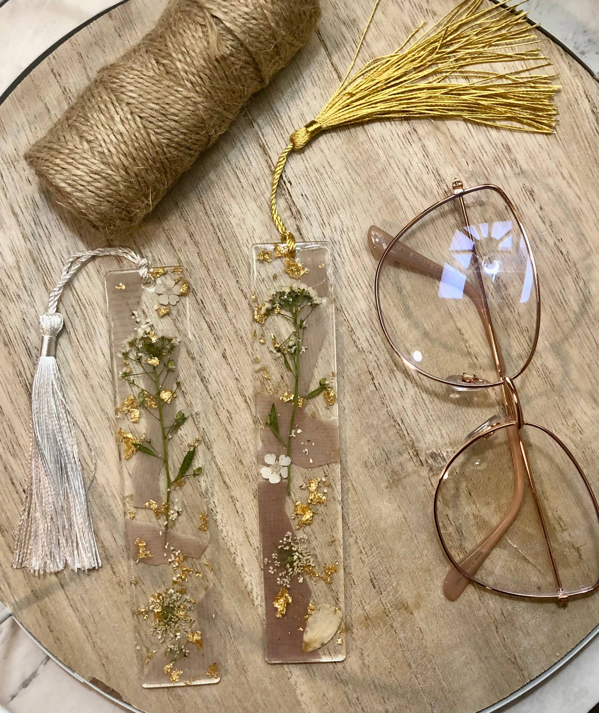 Vintage Floral Resin Bookmark: White