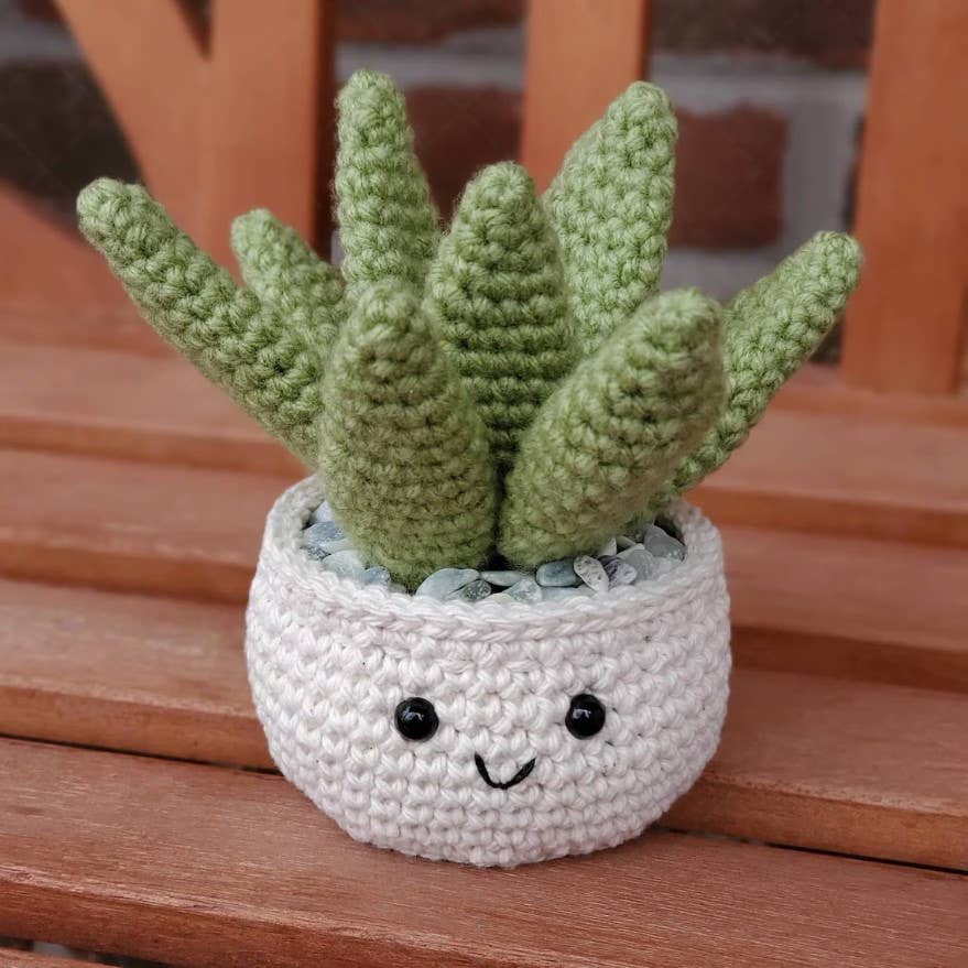 crochet succulent leaves Small Crochet Succulent House Plant Plushy