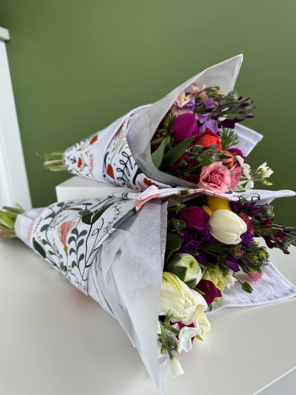 LIMITED EDITION: Bouquet & Tea Towel