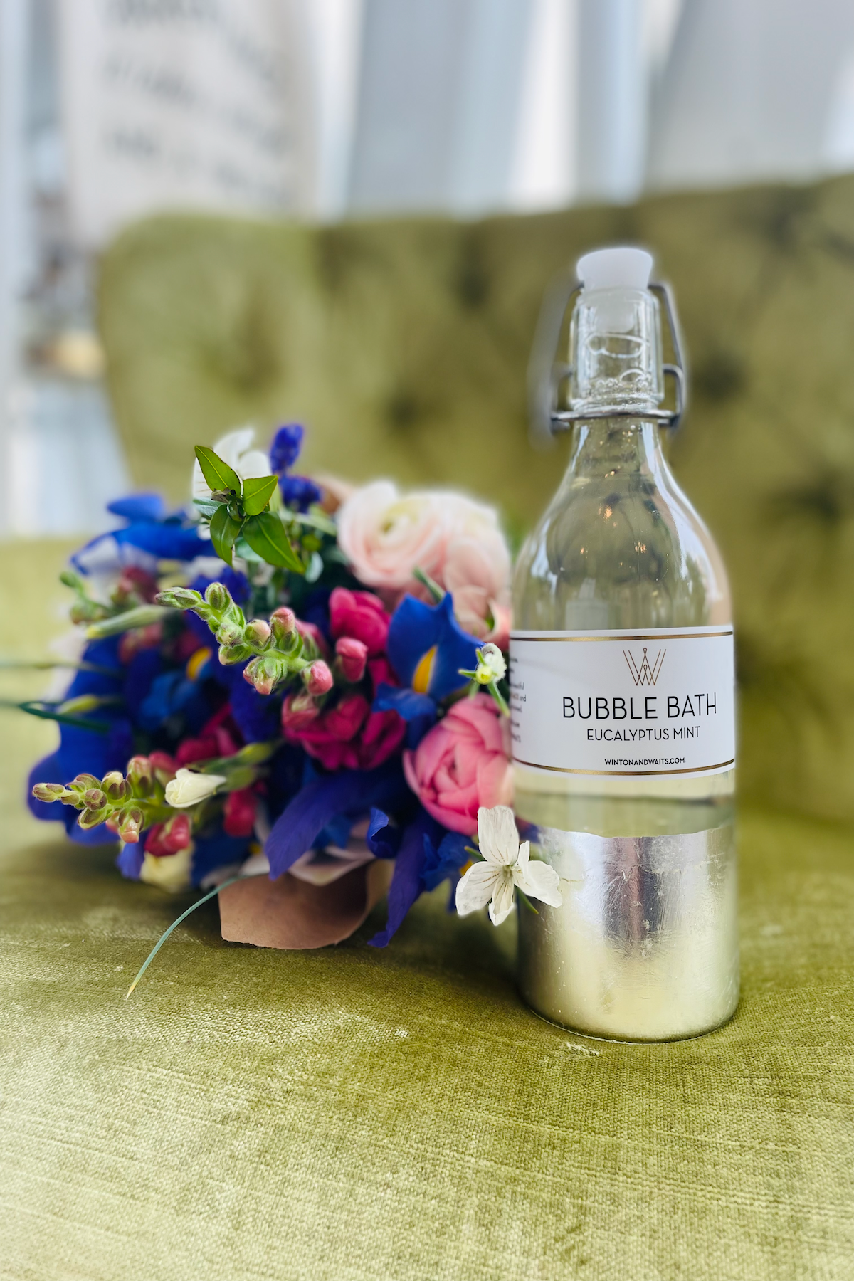 Bouquet & Bubble Bath Gift Set