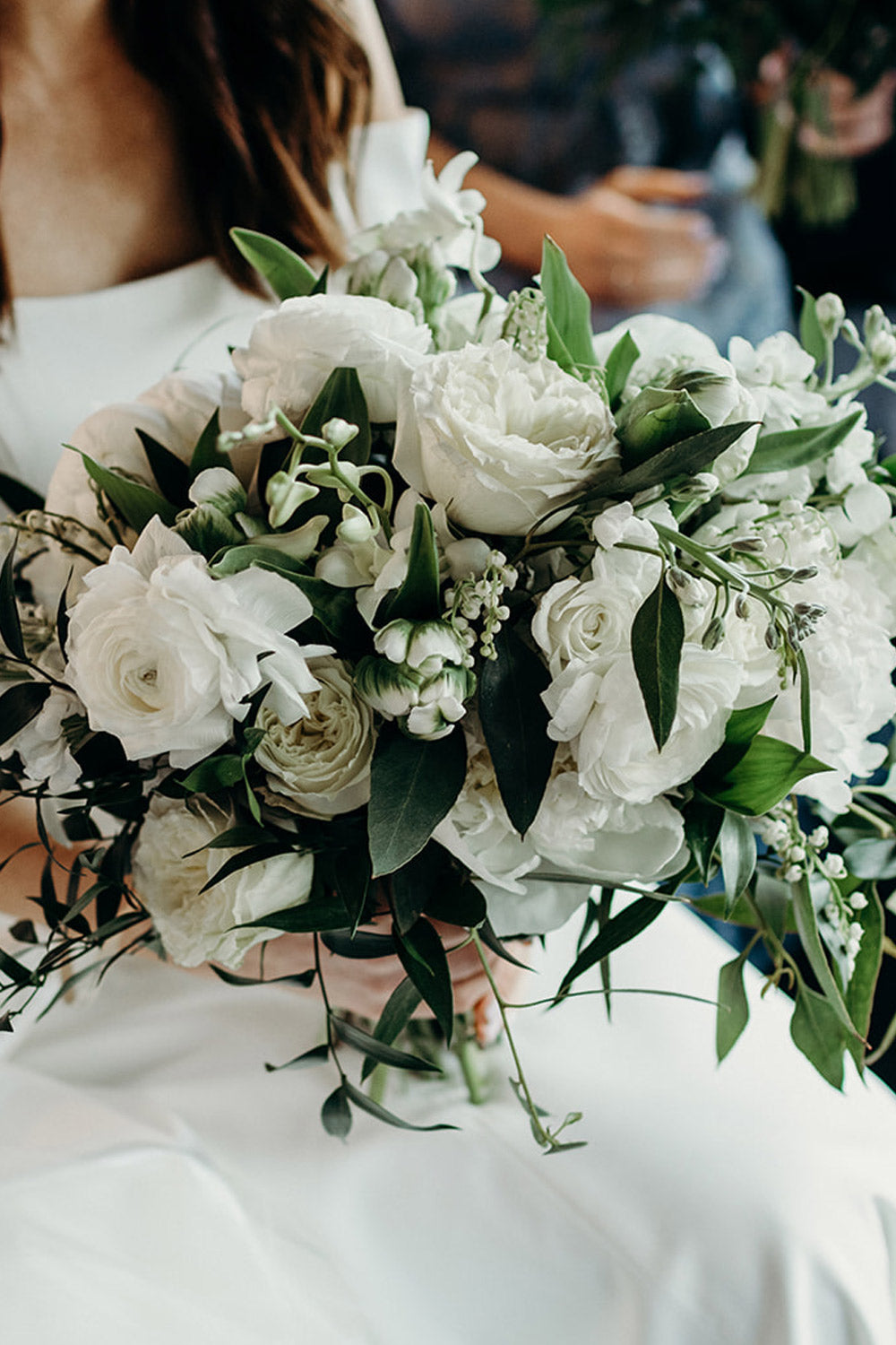 Wedding bouquet and boutonniere set