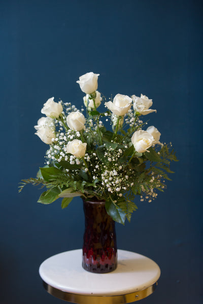 Classic Rose Bouquet with a Vase