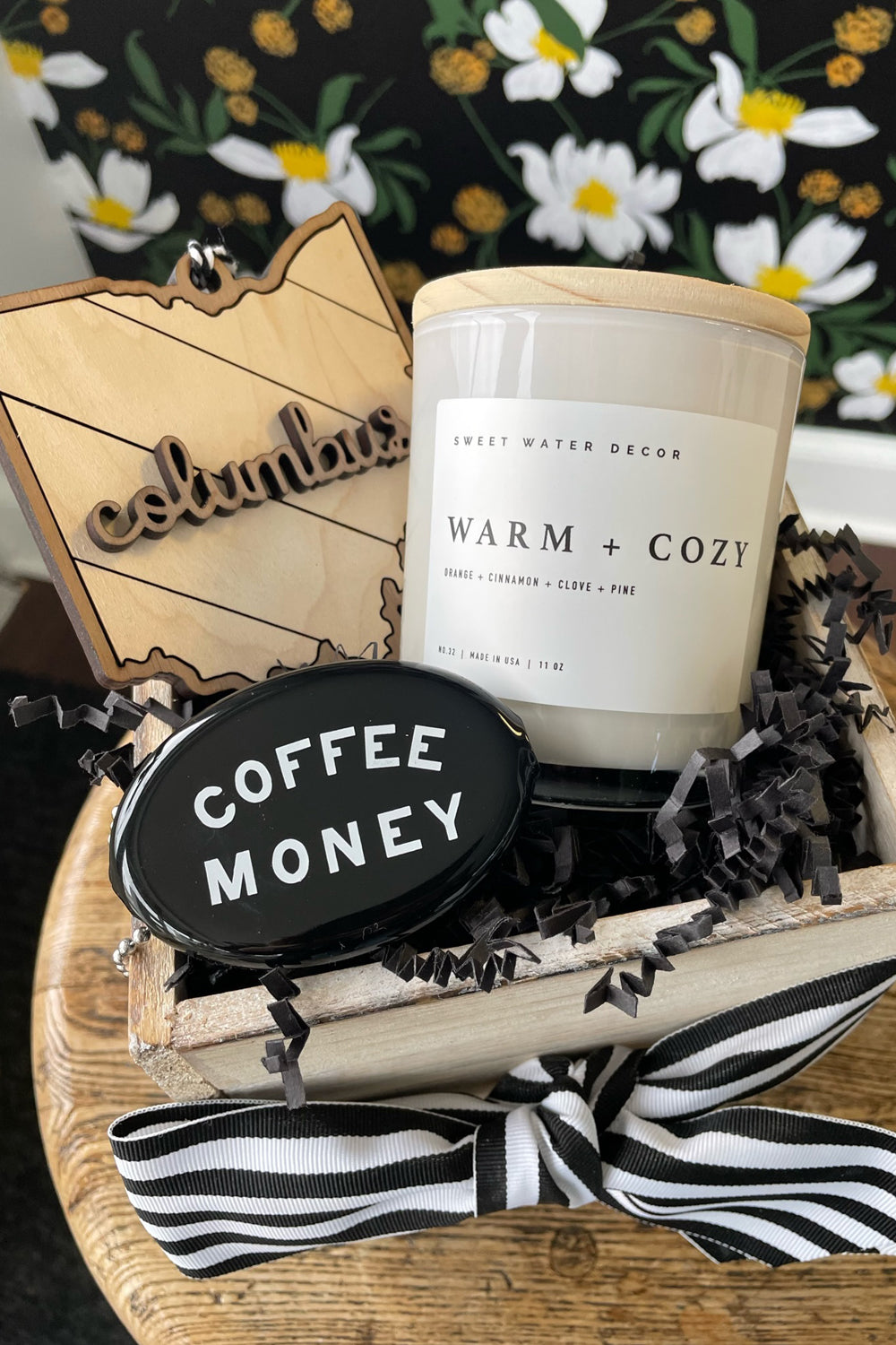 Gift Box - Seasonal Candle with Key Tag and Ornament Box